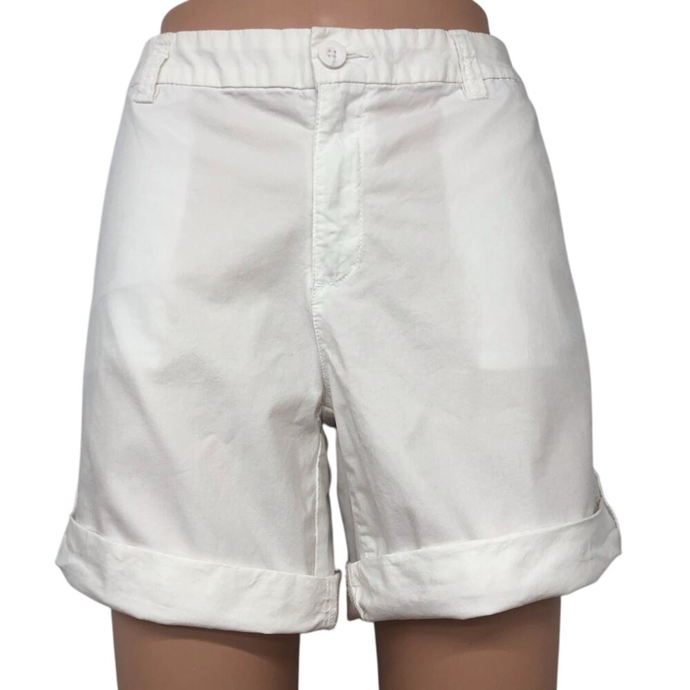 Liz Claiborne Summer White Cuffed Hem Shorts Side and Back Pockets Mid Rise